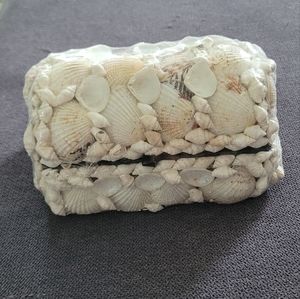 Small sea shell box